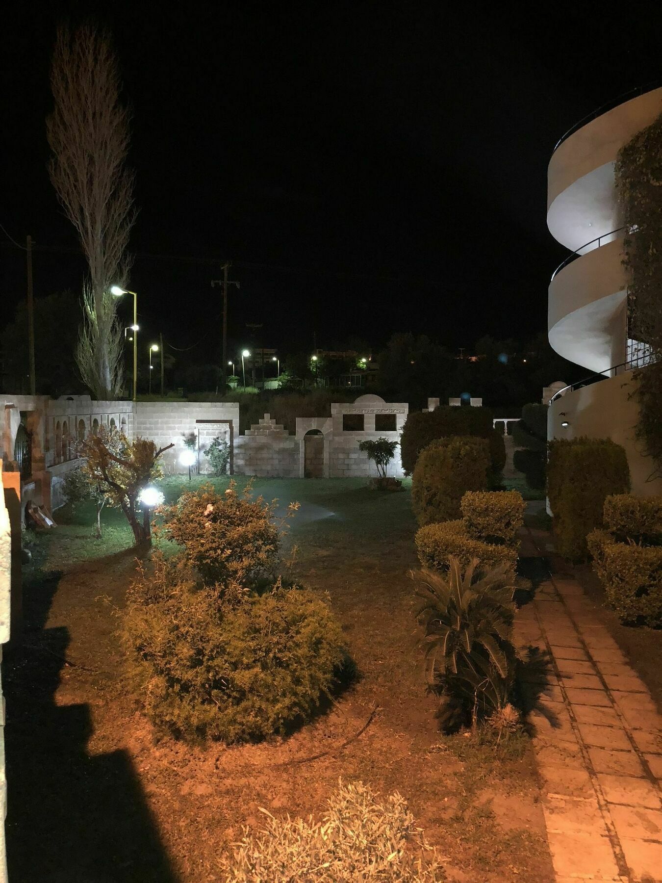 法里拉基 Jimmy'S Garden酒店 外观 照片
